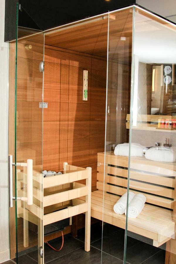 Hotel Wemperhardt Kültér fotó